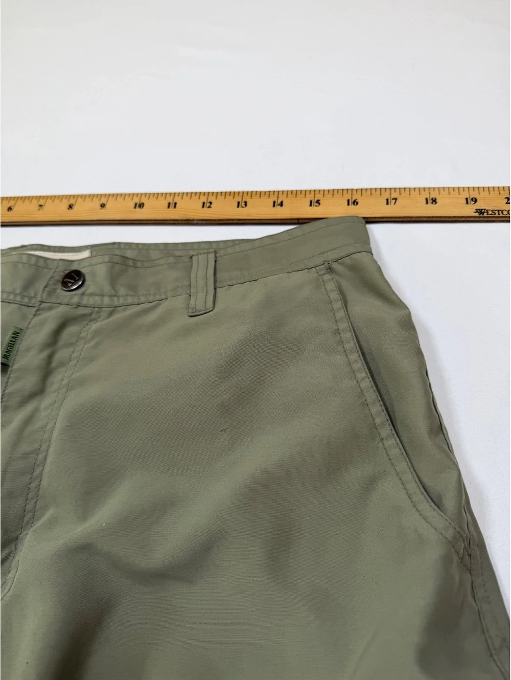 Magellan Sportswear green cargo shorts